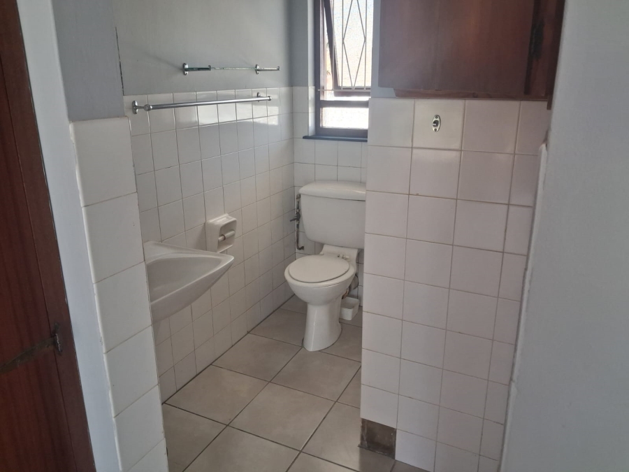 To Let 3 Bedroom Property for Rent in Amalinda Eastern Cape
